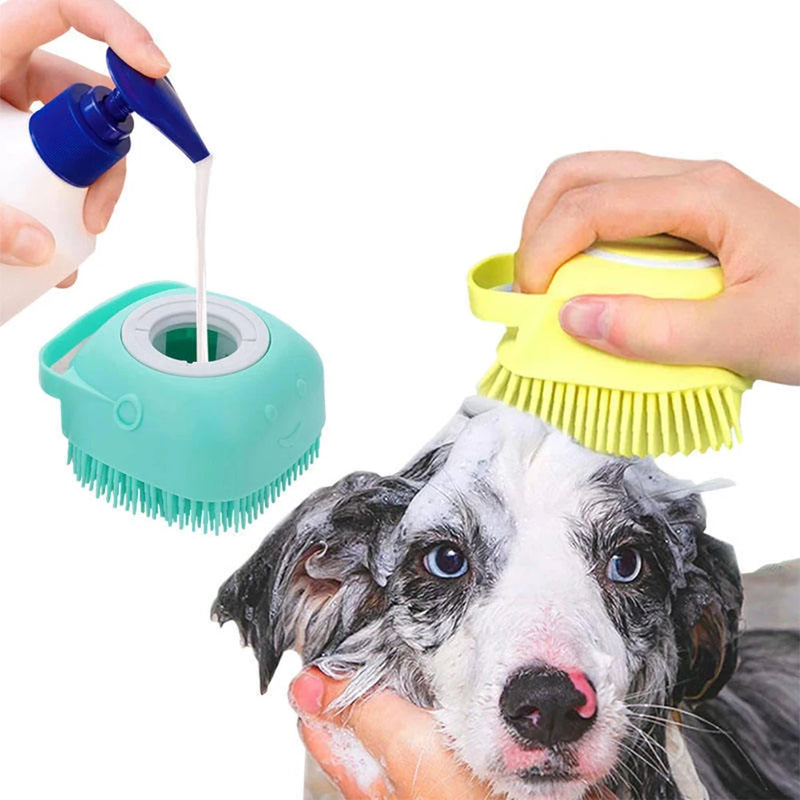 Escova de silicone para pets.