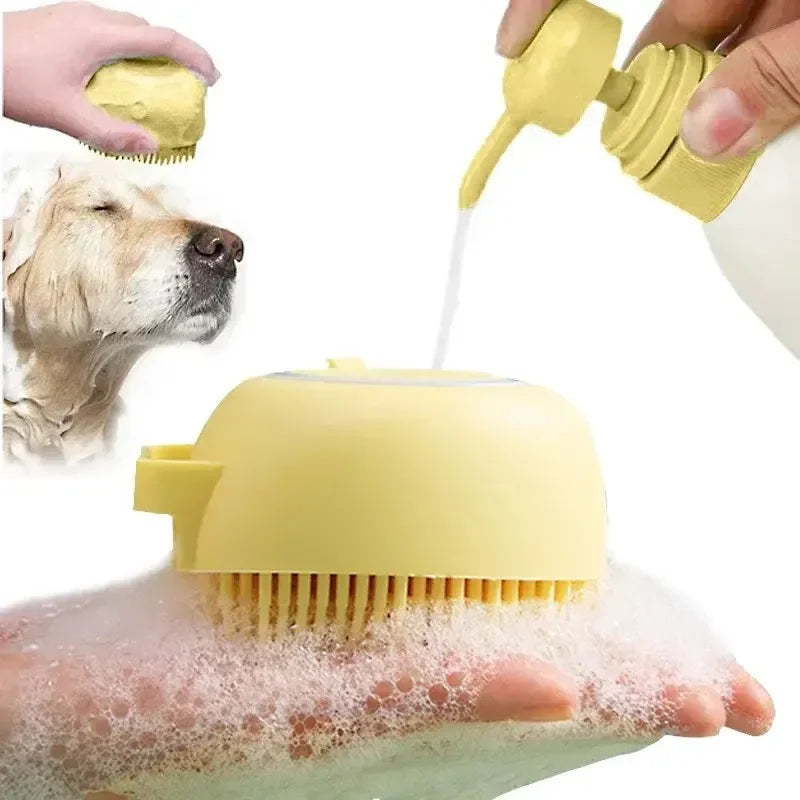 Escova de silicone para pets.